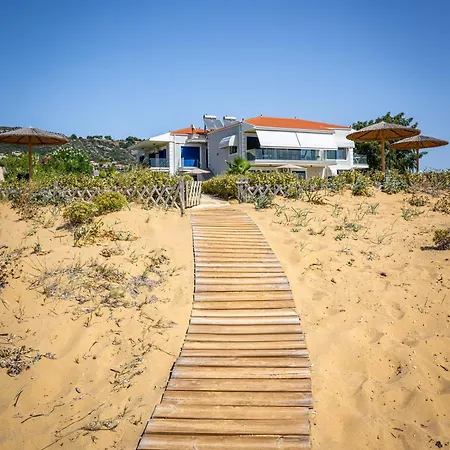 Sandoa - Beachfront * Minia