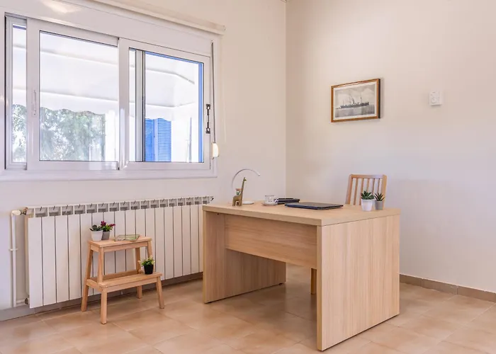 Sandoa - Beachfront Appartement *