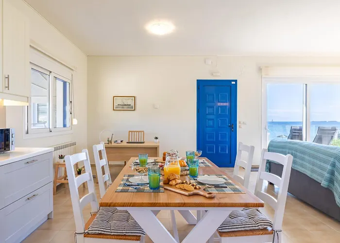 Sandoa - Beachfront Appartement *