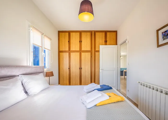 Sandoa - Beachfront Minia