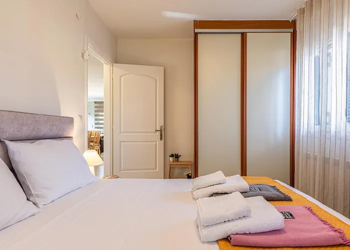 Sandoa - Beachfront Appartement Minia