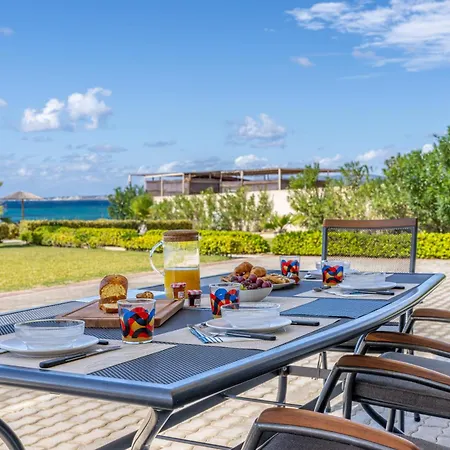 Sandoa - Beachfront Lejlighed Minia