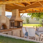 Sandoa - Beachfront Apartment Minia