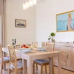 Sandoa - Beachfront * Minia