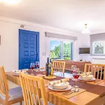 Sandoa - Beachfront Apartment Minia