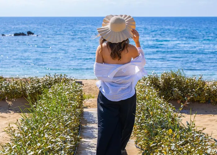 Sandoa - Beachfront 公寓 米尼亚