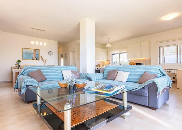 Sandoa - Beachfront 米尼亚