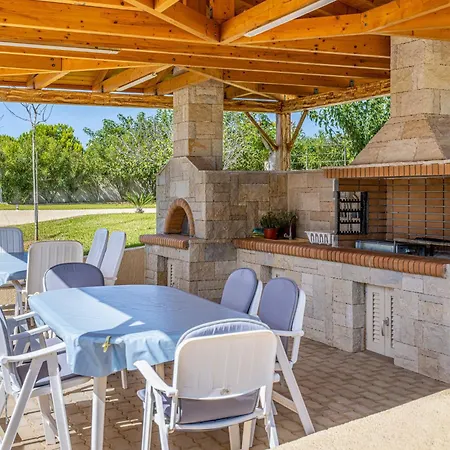 Sandoa - Beachfront * Minia