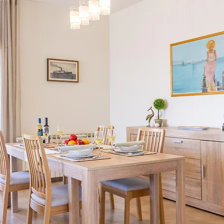 Sandoa - Beachfront * Minia