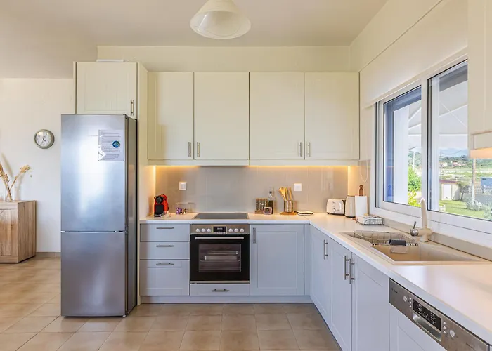 Sandoa - Beachfront Apartment